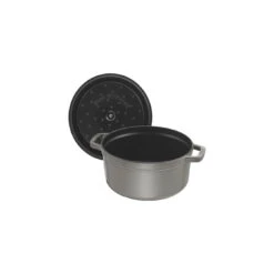 Staub Gietijzeren Braadpan 20 Cm / 2,2 L, Rond, Grafietgrijs 7 Staub Gietijzeren Braadpan 20 Cm / 2,2 L, Rond, Grafietgrijs -Demeyere Winkel 40509 304 0 5 3
