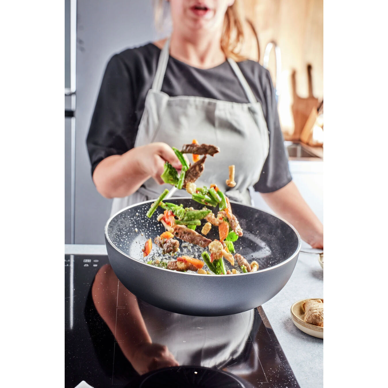 Demeyere Wok Vlakke Bodem Ceraforce 28 Cm 6 Demeyere Wok Vlakke Bodem Ceraforce 28 Cm - Afbeelding 6