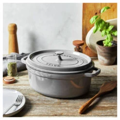 Staub Gietijzeren Braadpan 31 Cm / 5,5 L, Ovaal, Grafietgrijs -Demeyere Winkel 750058442